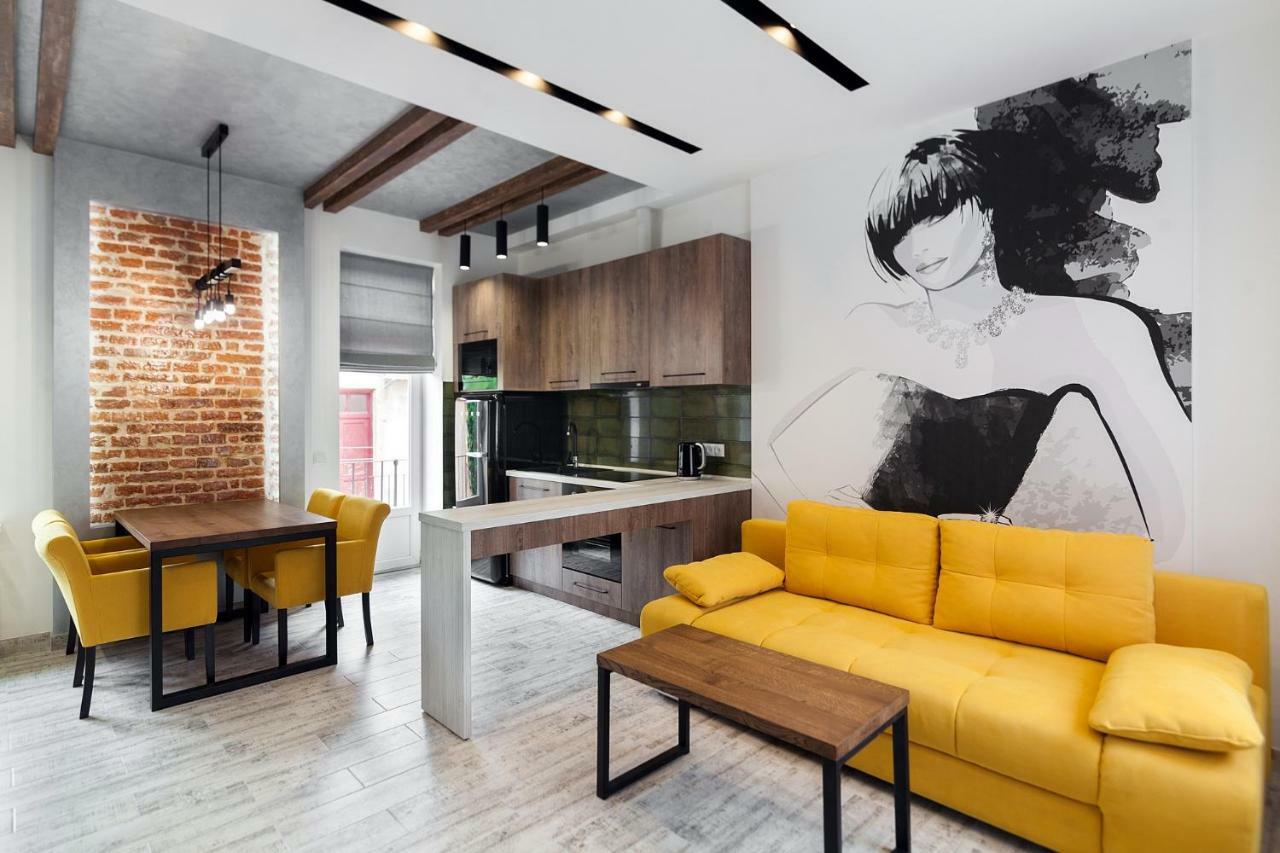 Leogrand Loft Apartments On Lychakivska 4 Lviv Exterior photo